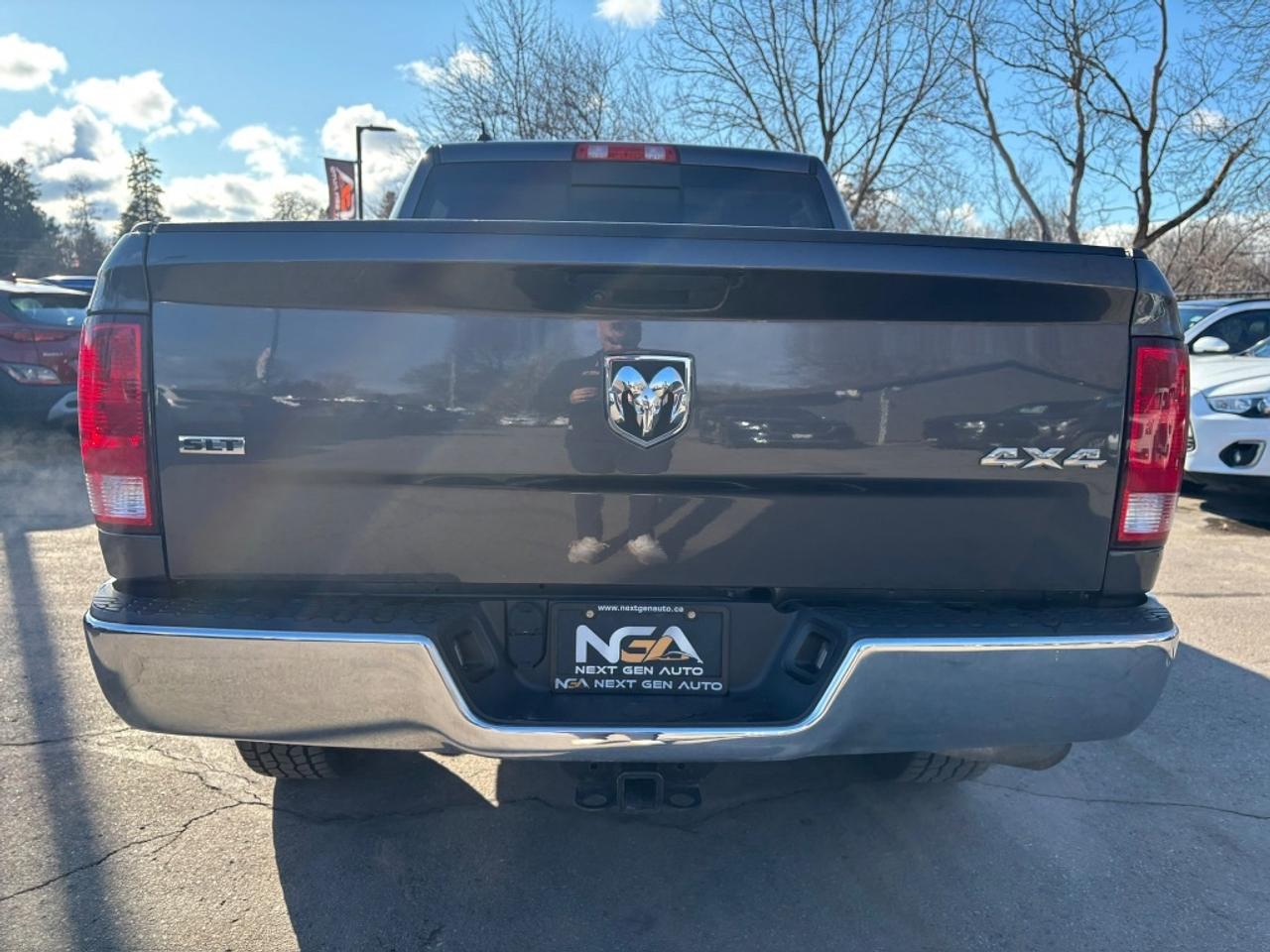 2019 RAM 1500 Classic SLT POWER DRIVER SEAT 8 INCH DISPLAY CLEAN CARF Photo