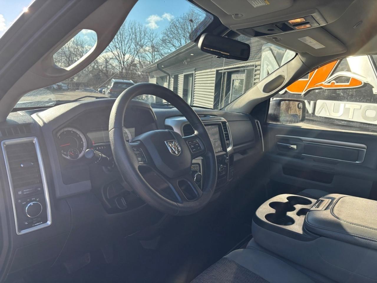 2019 RAM 1500 Classic SLT POWER DRIVER SEAT 8 INCH DISPLAY CLEAN CARF Photo