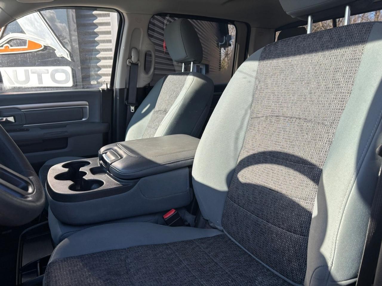 2019 RAM 1500 Classic SLT POWER DRIVER SEAT 8 INCH DISPLAY CLEAN CARF Photo