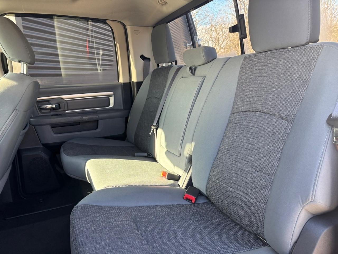 2019 RAM 1500 Classic SLT POWER DRIVER SEAT 8 INCH DISPLAY CLEAN CARF Photo