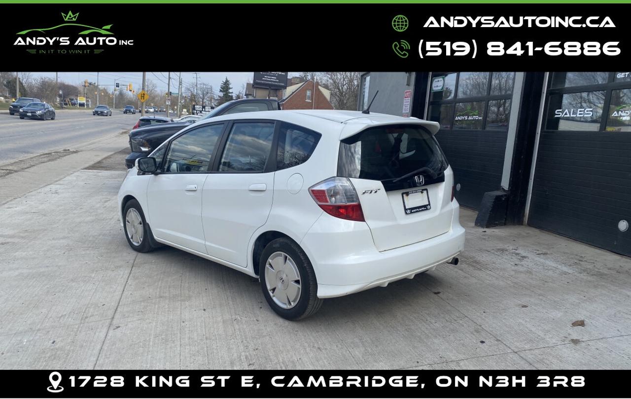 2010 Honda Fit SPORT ! ONE OWNER ! NO ACCIDENTS ! AUTO ! Photo