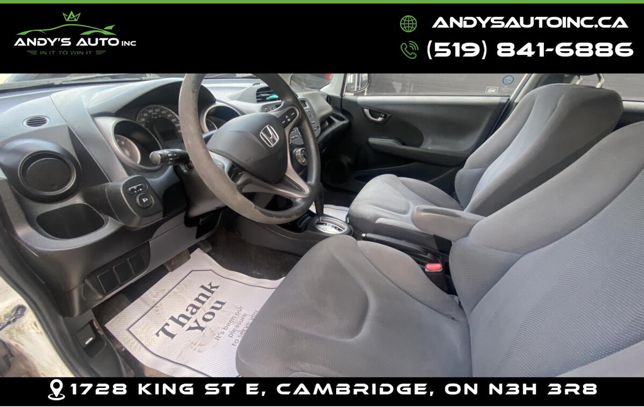 2010 Honda Fit SPORT ! ONE OWNER ! NO ACCIDENTS ! AUTO ! Photo