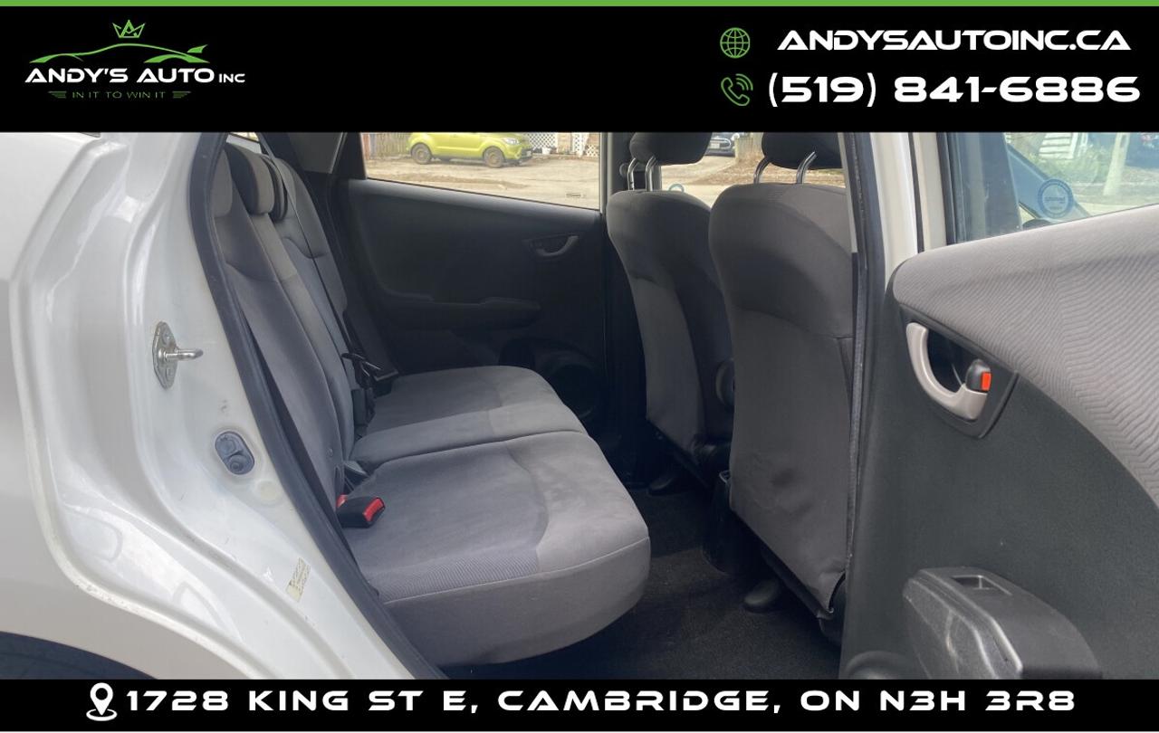 2010 Honda Fit SPORT ! ONE OWNER ! NO ACCIDENTS ! AUTO ! Photo