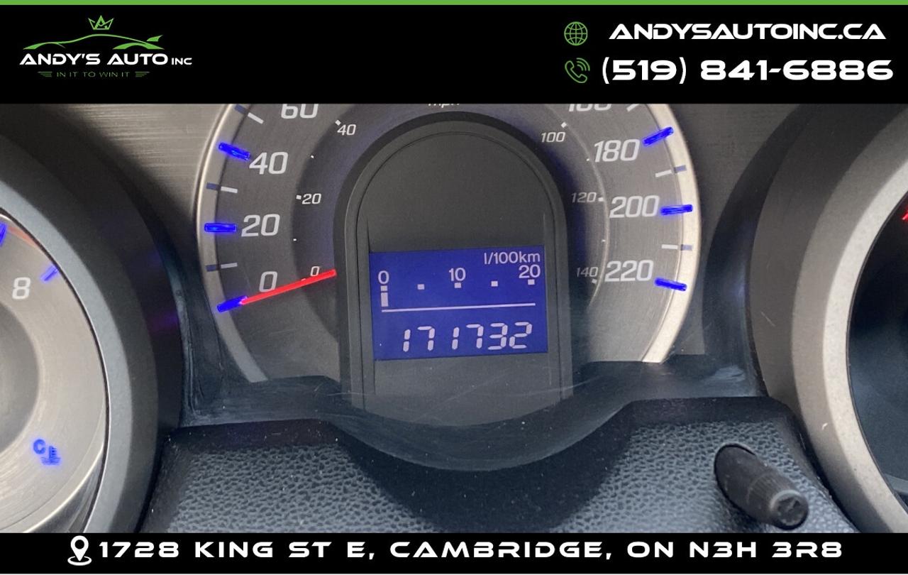 2010 Honda Fit SPORT ! ONE OWNER ! NO ACCIDENTS ! AUTO ! Photo