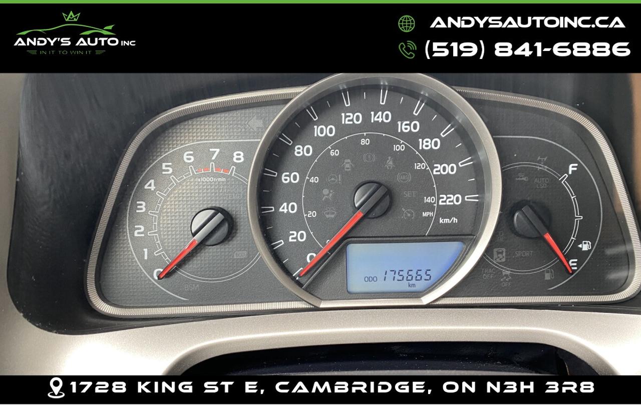 2015 Toyota RAV4 LE ! NO ACCIDENTS ! FRONT WHEEL DRIVE ! Photo