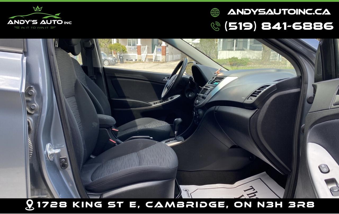 2017 Hyundai Accent SE ! SUNROOF ! NO ACCIDENTS ! AUTOMATIC Photo