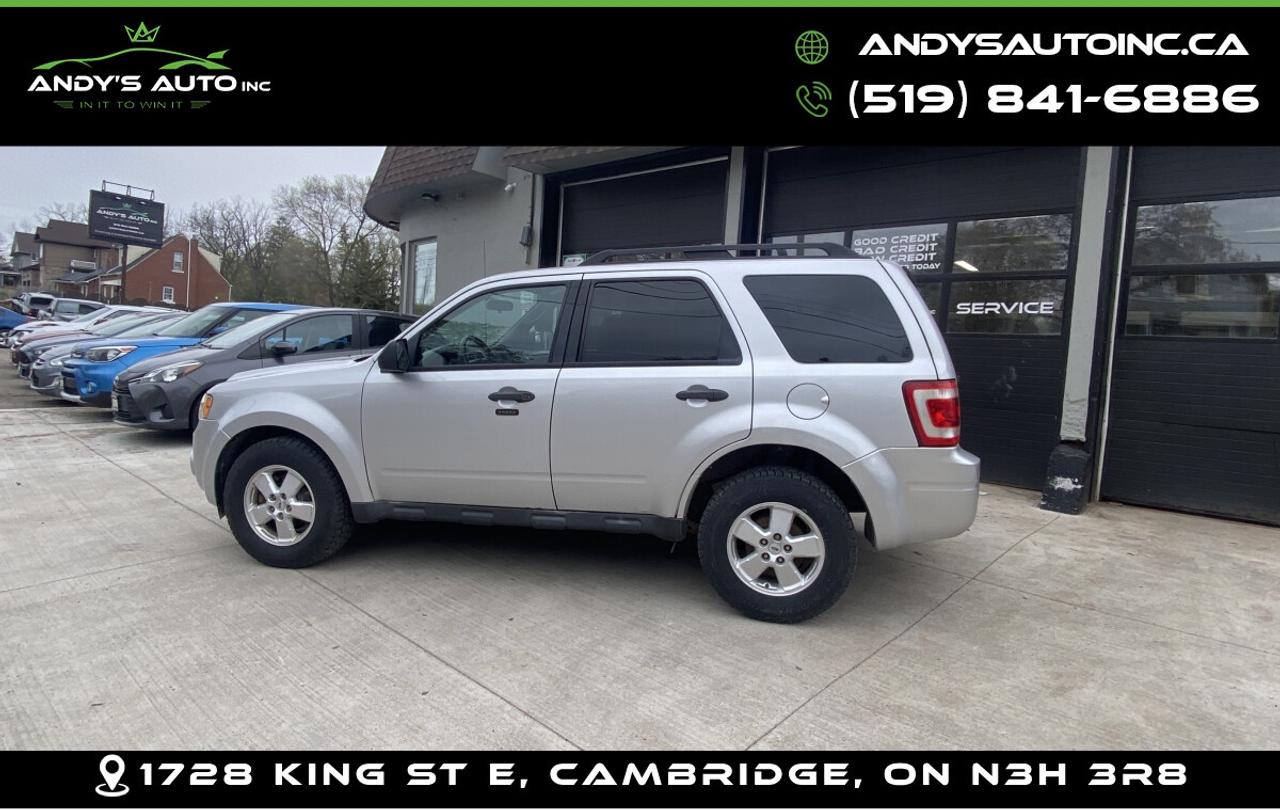 2012 Ford Escape XLT ! 4X4 ! NO ACCIDENTS ! V6 Photo