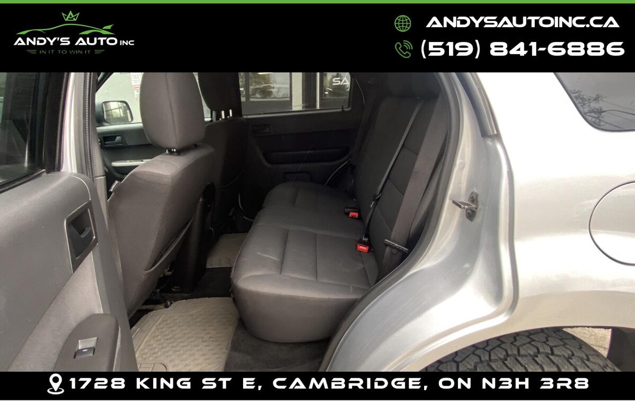 2012 Ford Escape XLT ! 4X4 ! NO ACCIDENTS ! V6 Photo
