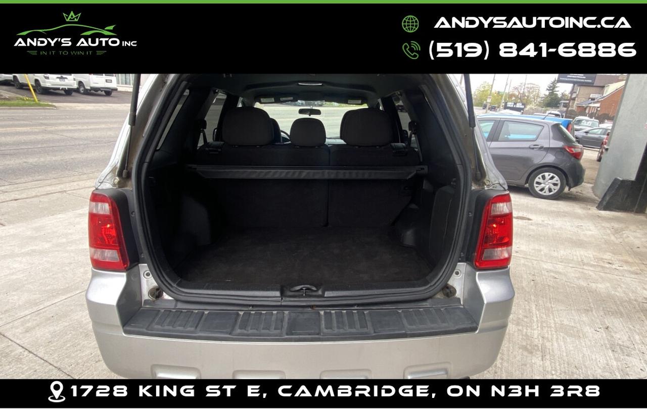2012 Ford Escape XLT ! 4X4 ! NO ACCIDENTS ! V6 Photo