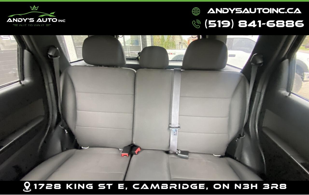 2012 Ford Escape XLT ! 4X4 ! NO ACCIDENTS ! V6 Photo