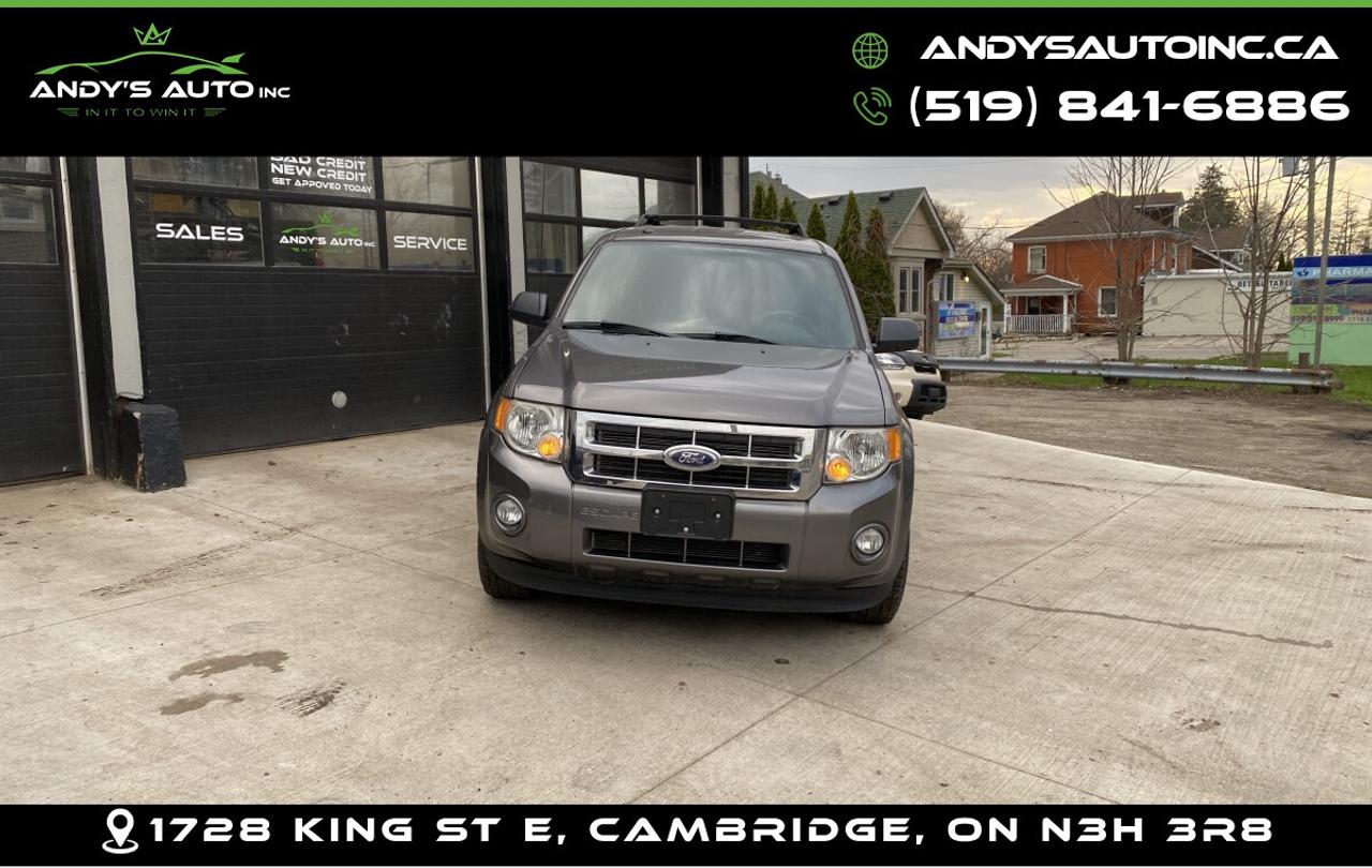 2012 Ford Escape XLT ! ONE OWNER ! NO ACCIDENTS !4CYL ! FRONT WHEEL Photo