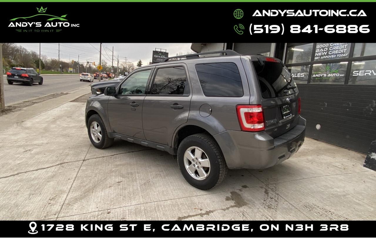 2012 Ford Escape XLT ! ONE OWNER ! NO ACCIDENTS !4CYL ! FRONT WHEEL Photo