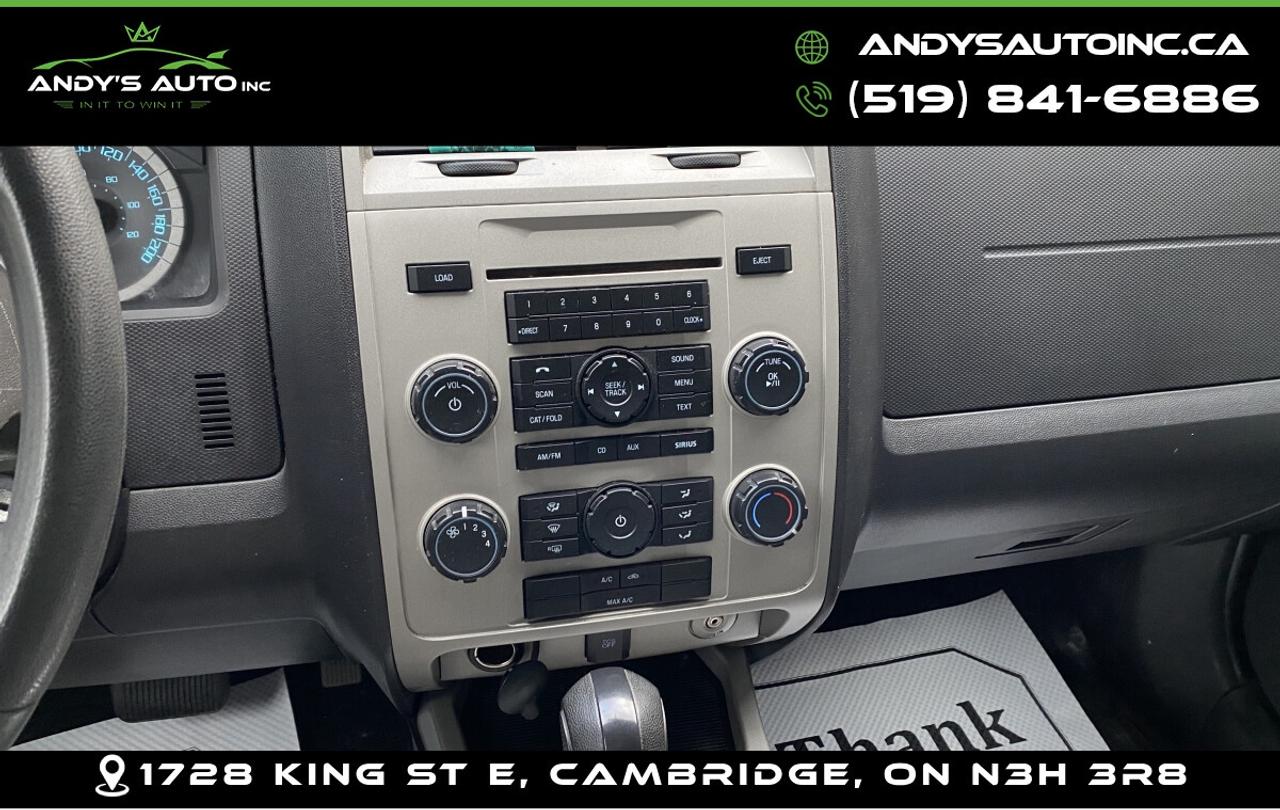 2012 Ford Escape XLT ! ONE OWNER ! NO ACCIDENTS !4CYL ! FRONT WHEEL Photo