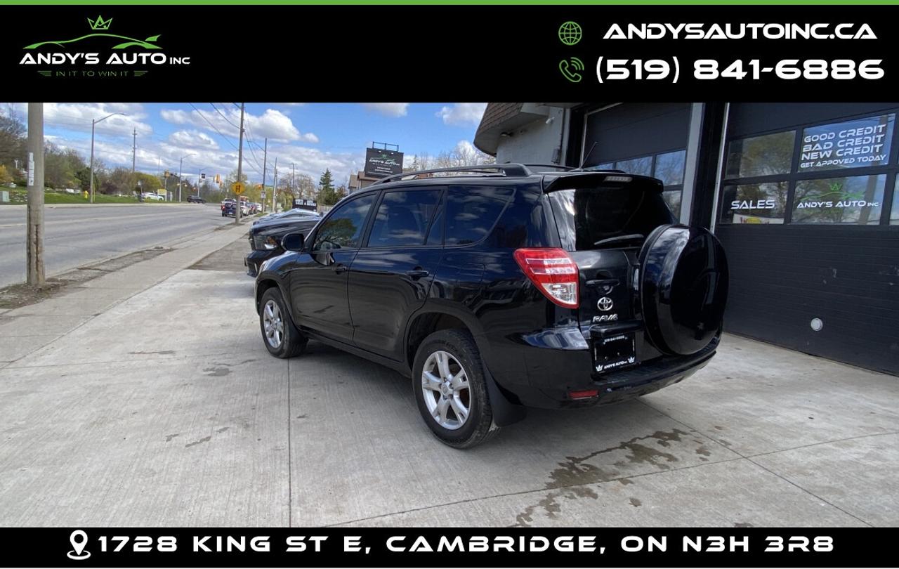 2011 Toyota RAV4 AWD ! 4CYL ! SUNROOF ! Photo