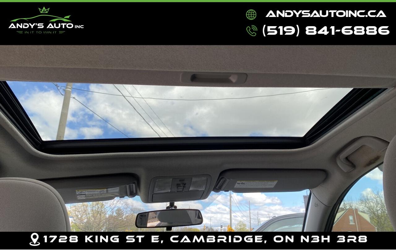 2011 Toyota RAV4 AWD ! 4CYL ! SUNROOF ! Photo