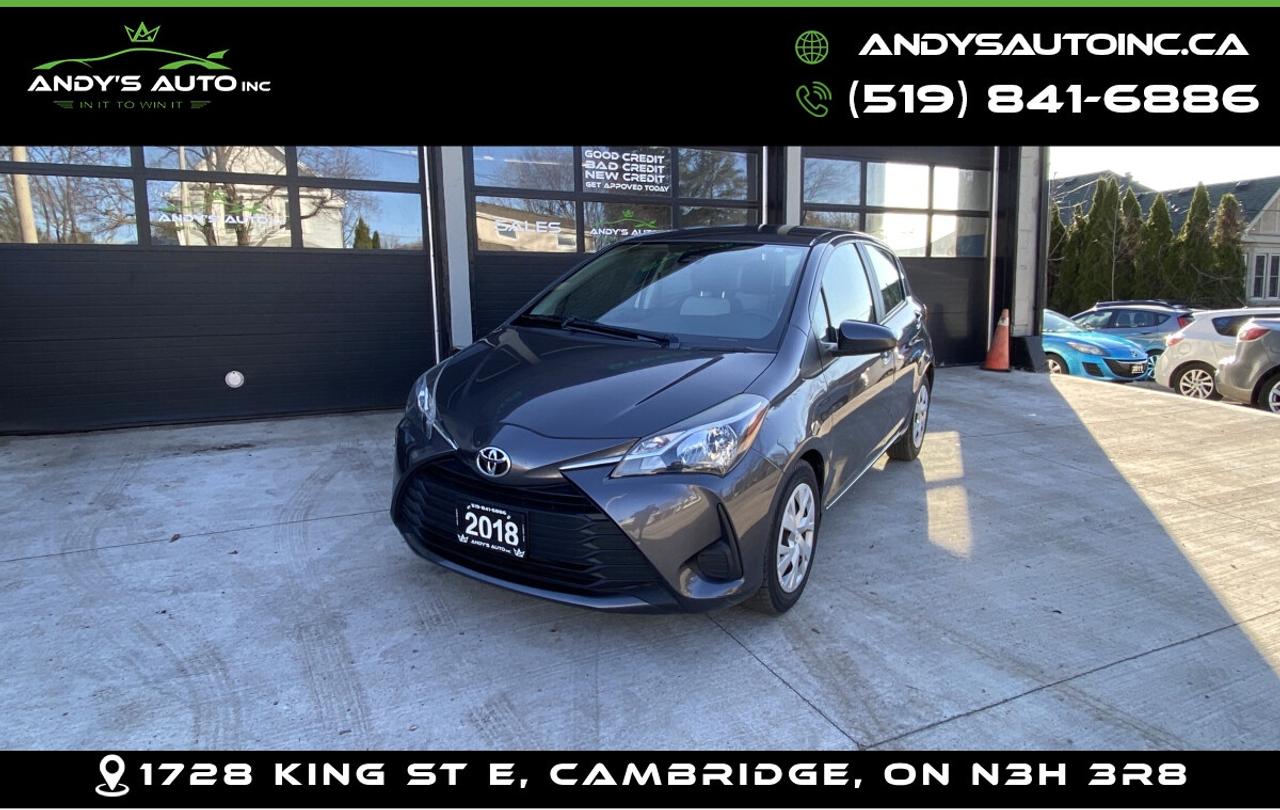 2018 Toyota Yaris LE ! ONE OWNER ! NO ACCIDENTS ! Photo0
