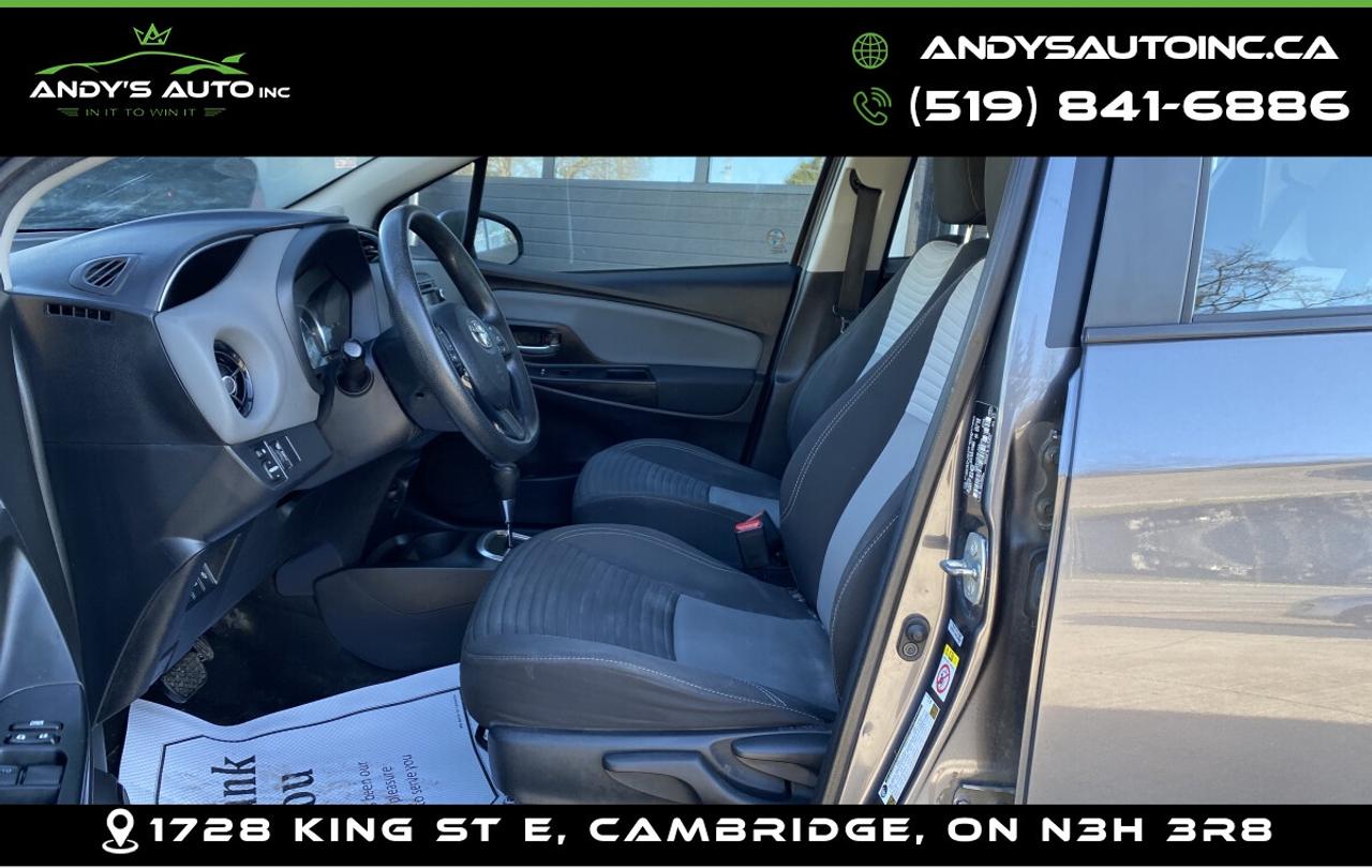2018 Toyota Yaris LE ! ONE OWNER ! NO ACCIDENTS ! Photo