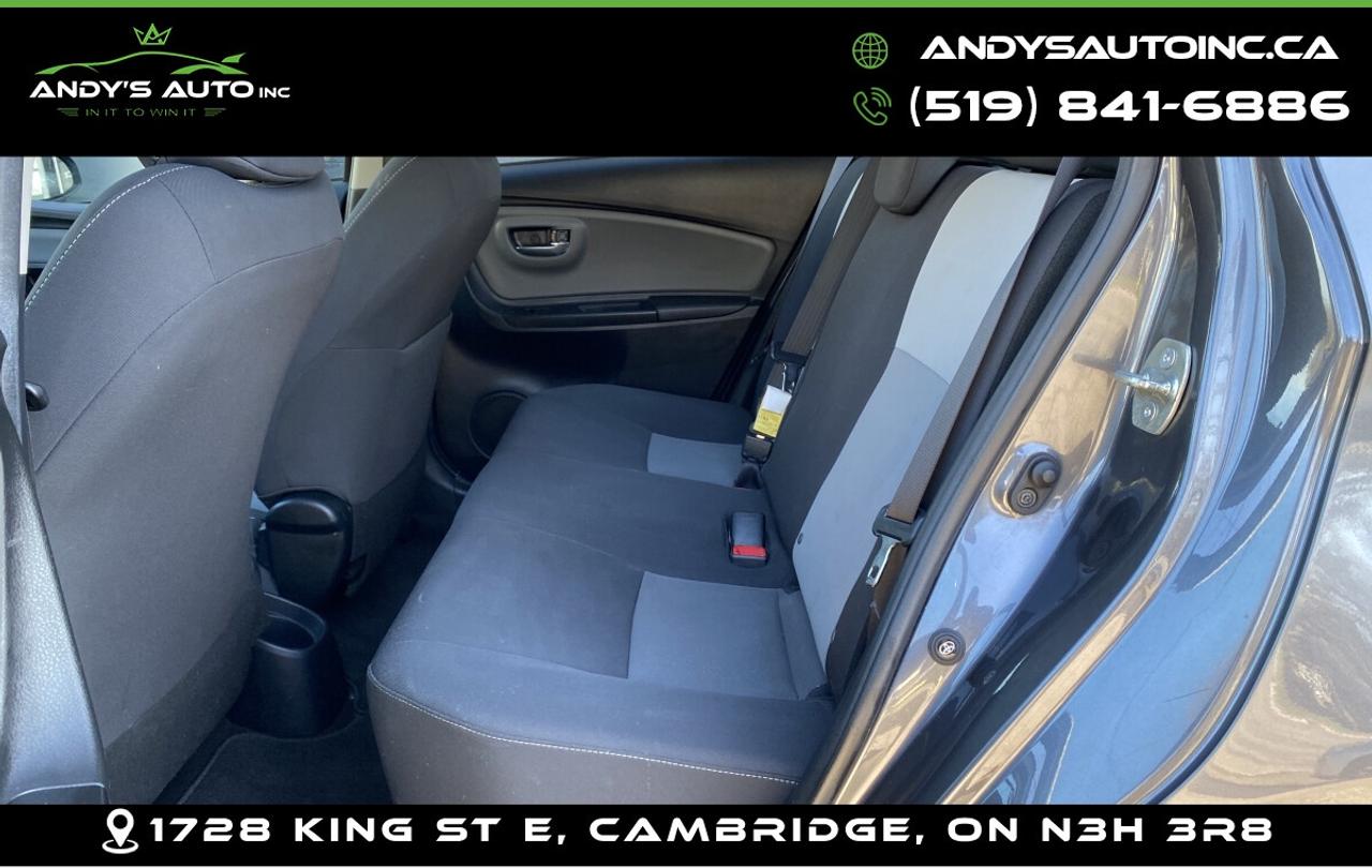 2018 Toyota Yaris LE ! ONE OWNER ! NO ACCIDENTS ! Photo