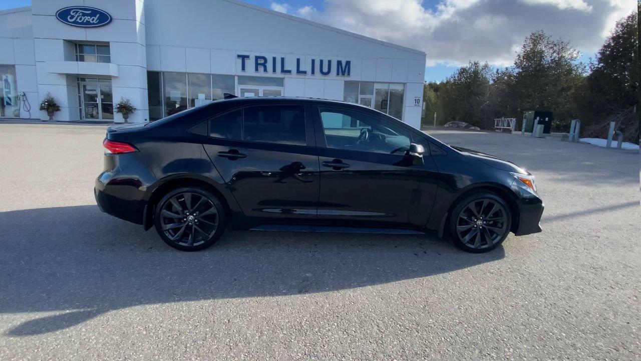 2023 Toyota Corolla SE Photo