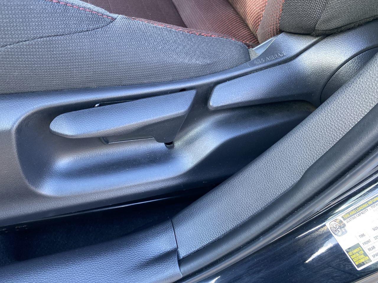 2023 Toyota Corolla SE Photo