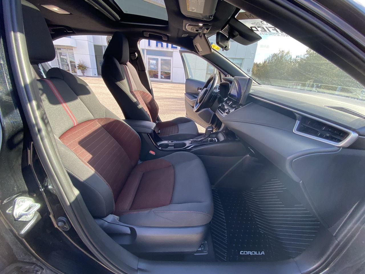 2023 Toyota Corolla SE Photo