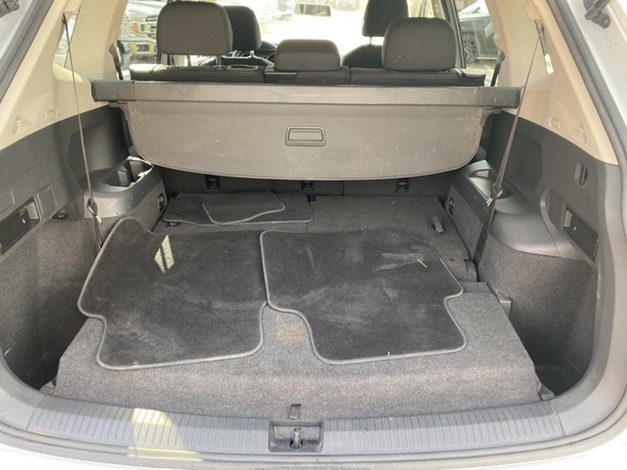2018 Volkswagen Tiguan Trendline FWD Photo