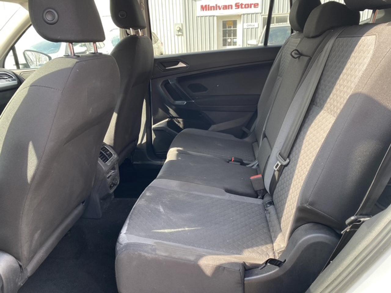 2018 Volkswagen Tiguan Trendline FWD Photo