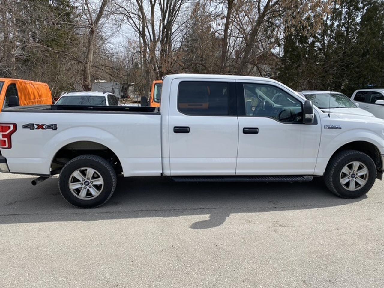 2019 Ford F-150 XLT CREW CAB STD BED 4WD SUPERCREW Photo3