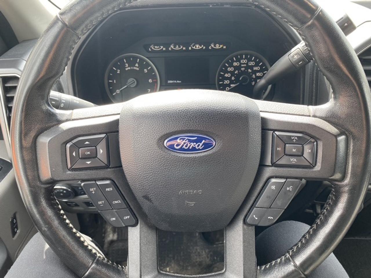 2019 Ford F-150 XLT CREW CAB STD BED 4WD SUPERCREW Photo