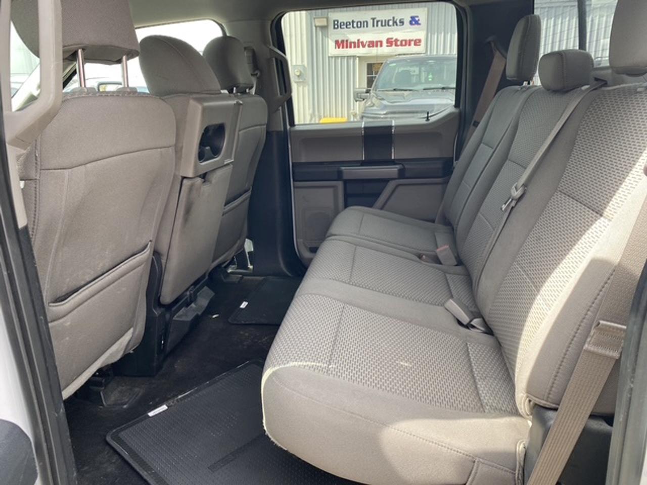 2019 Ford F-150 XLT CREW CAB STD BED 4WD SUPERCREW Photo