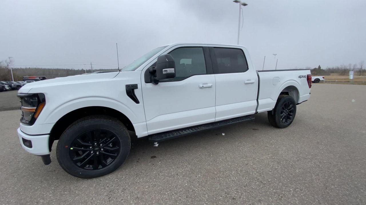 2026 Ford F-150 XLT Photo3