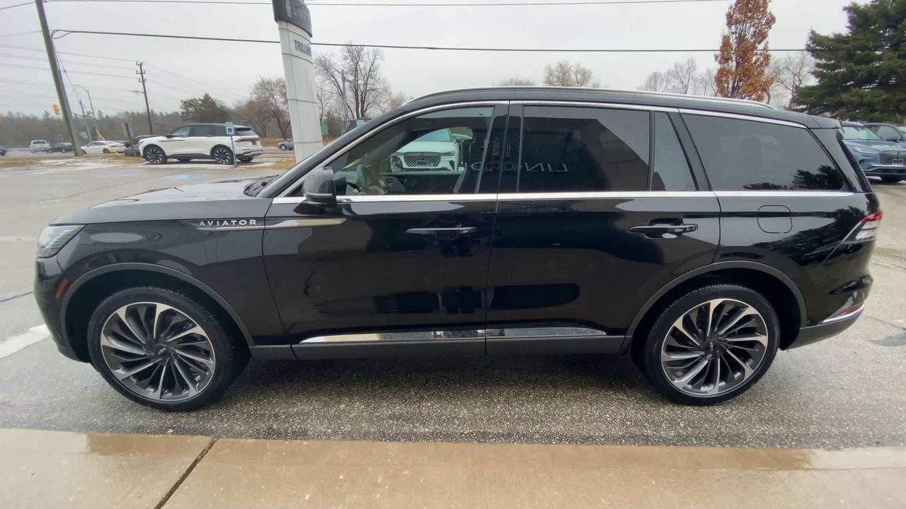 2026 Lincoln Aviator Reserve Photo4