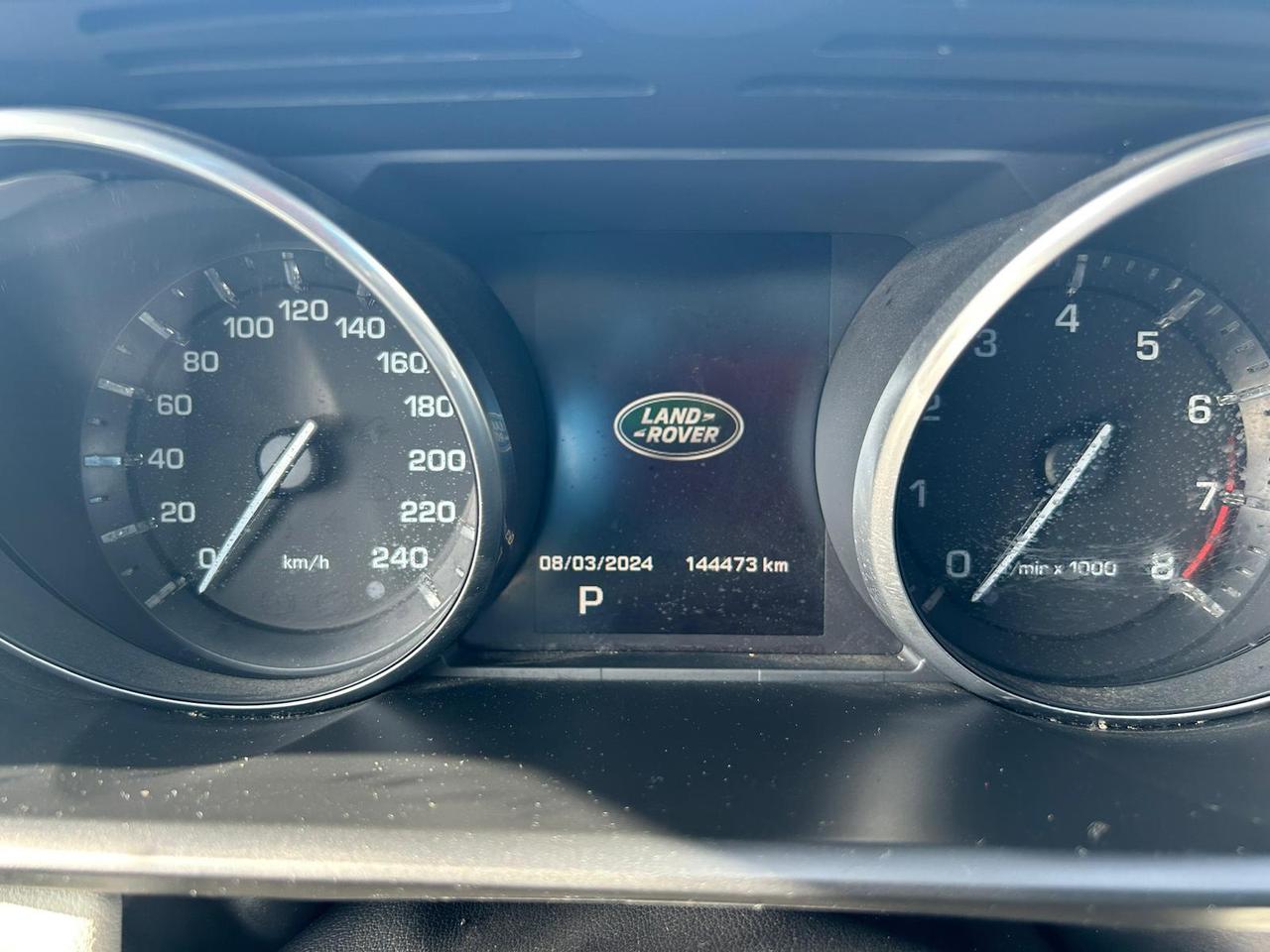 2014 Land Rover Range Rover Sport HSE Photo