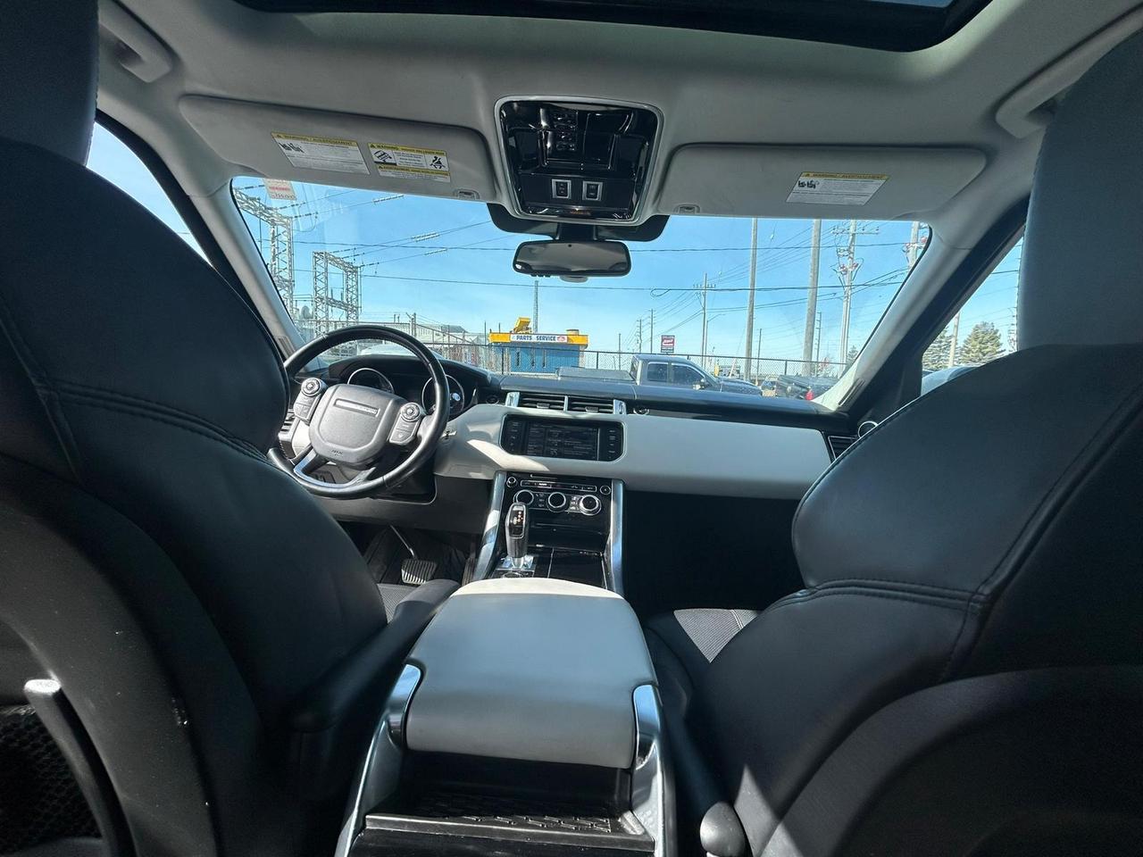 2014 Land Rover Range Rover Sport HSE Photo