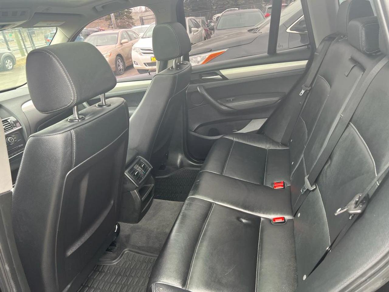 2013 BMW X3 xDrive28i Photo