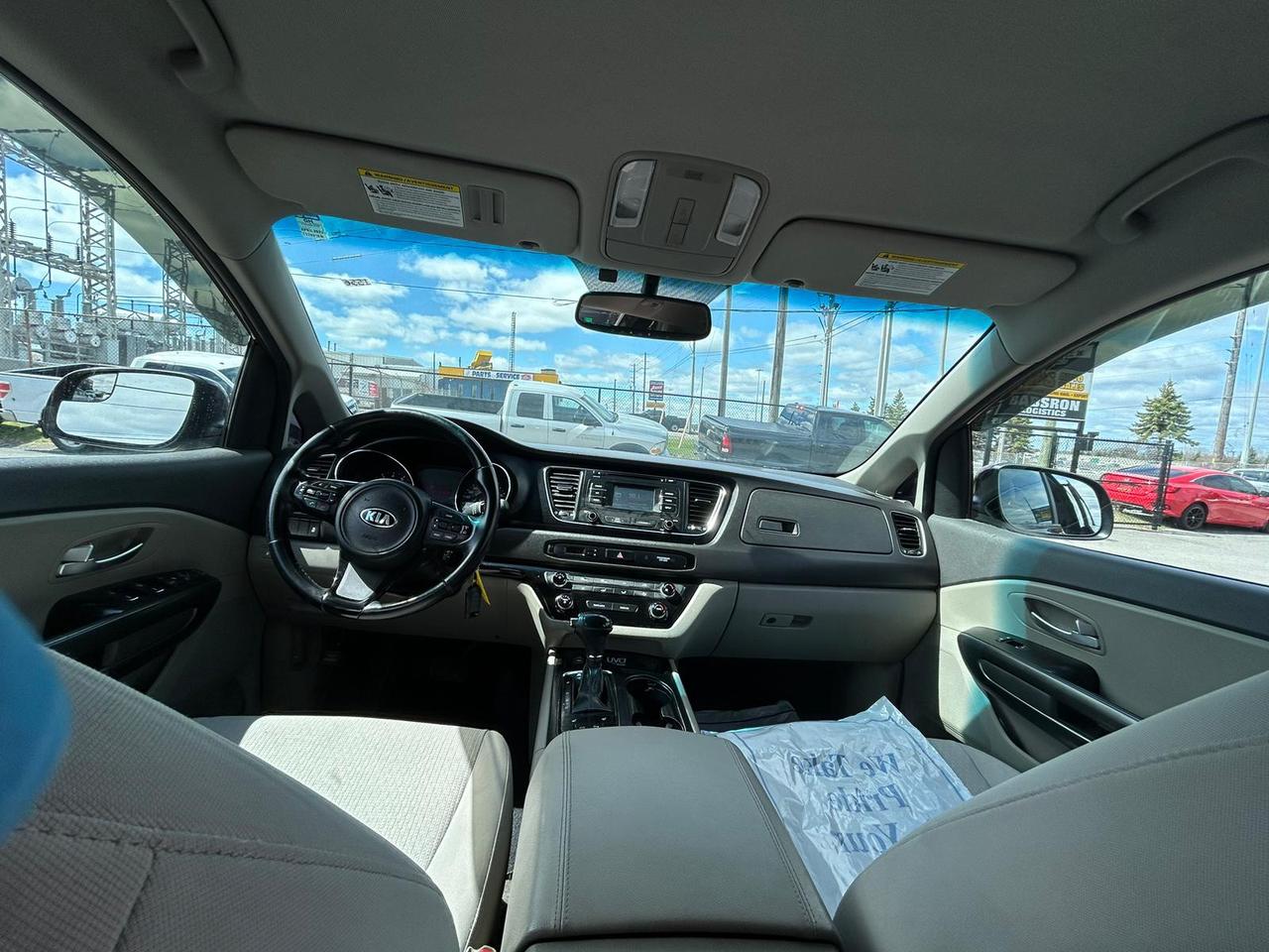 2016 Kia Sedona LX Photo