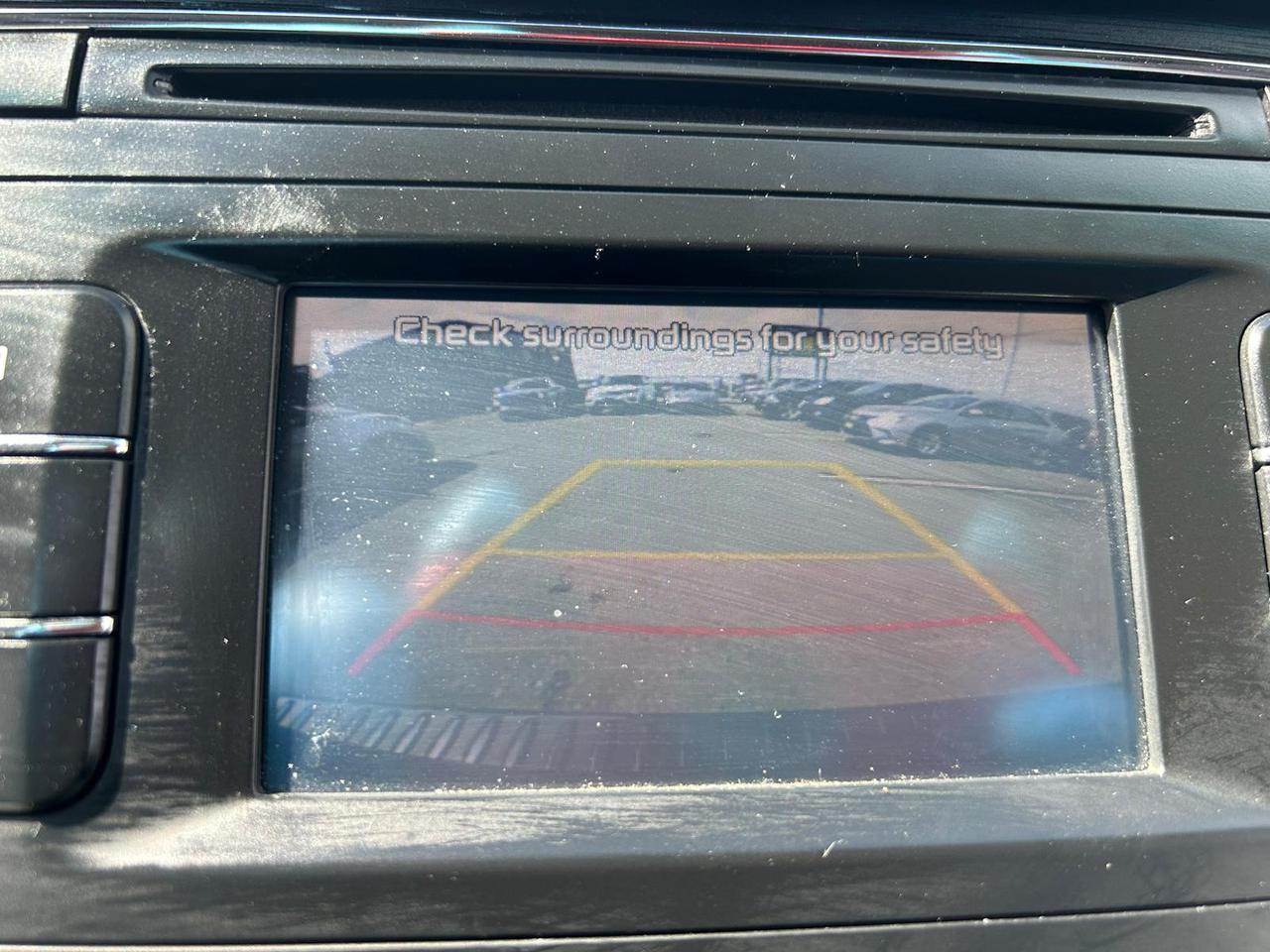 2016 Kia Sedona LX Photo