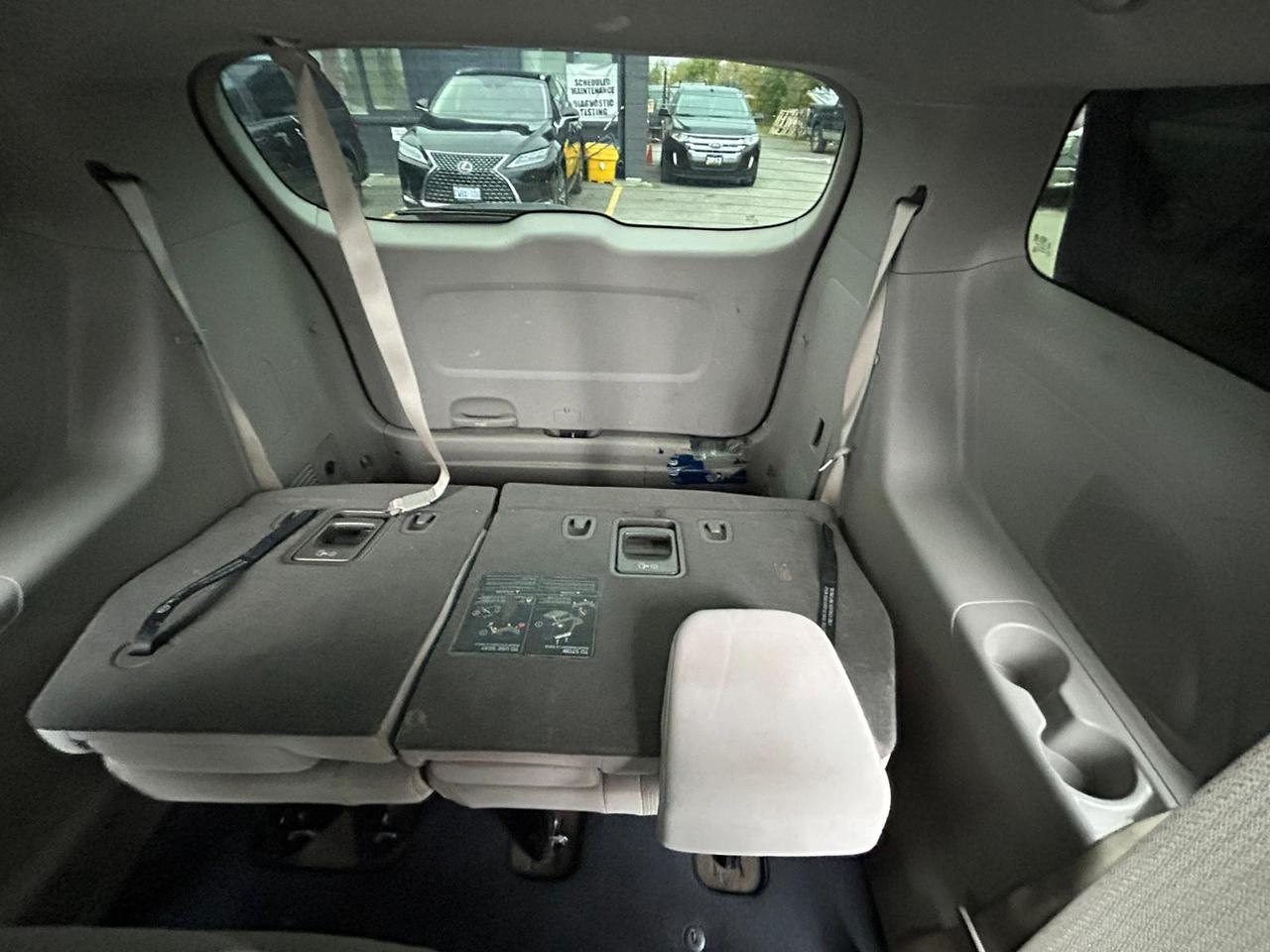 2017 Kia Sedona LX Photo