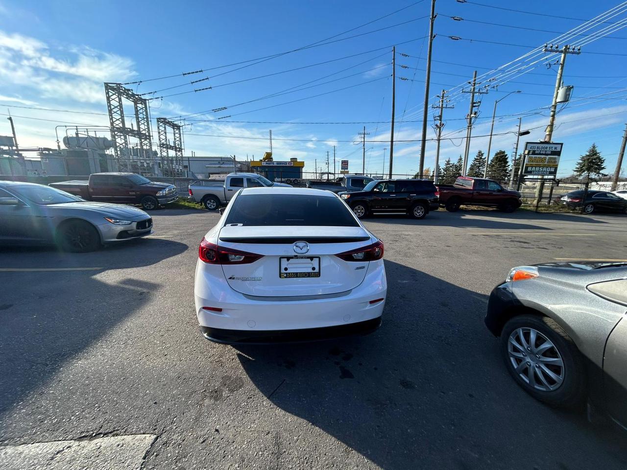 2015 Mazda MAZDA3 i Touring Photo