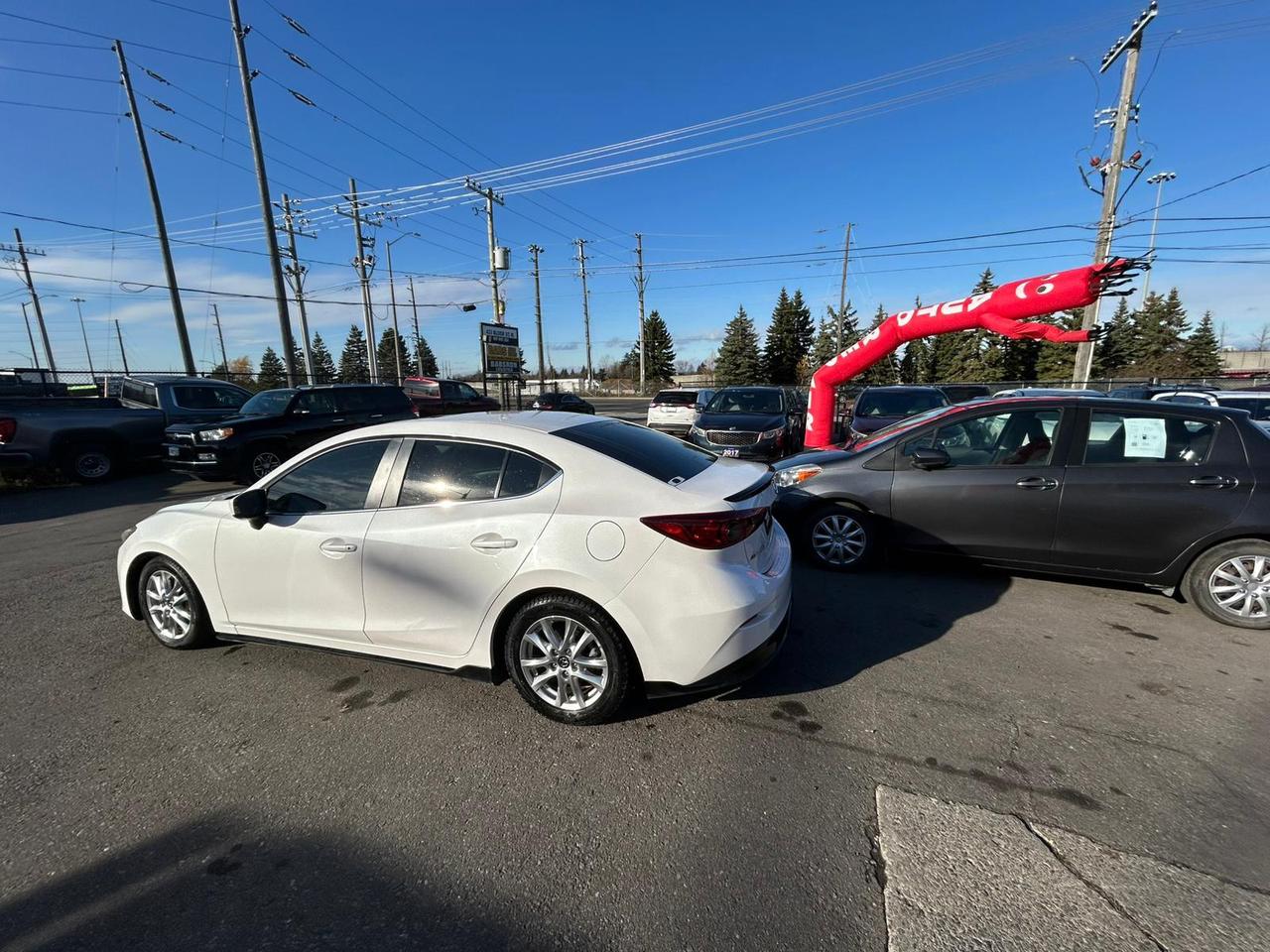 2015 Mazda MAZDA3 i Touring Photo