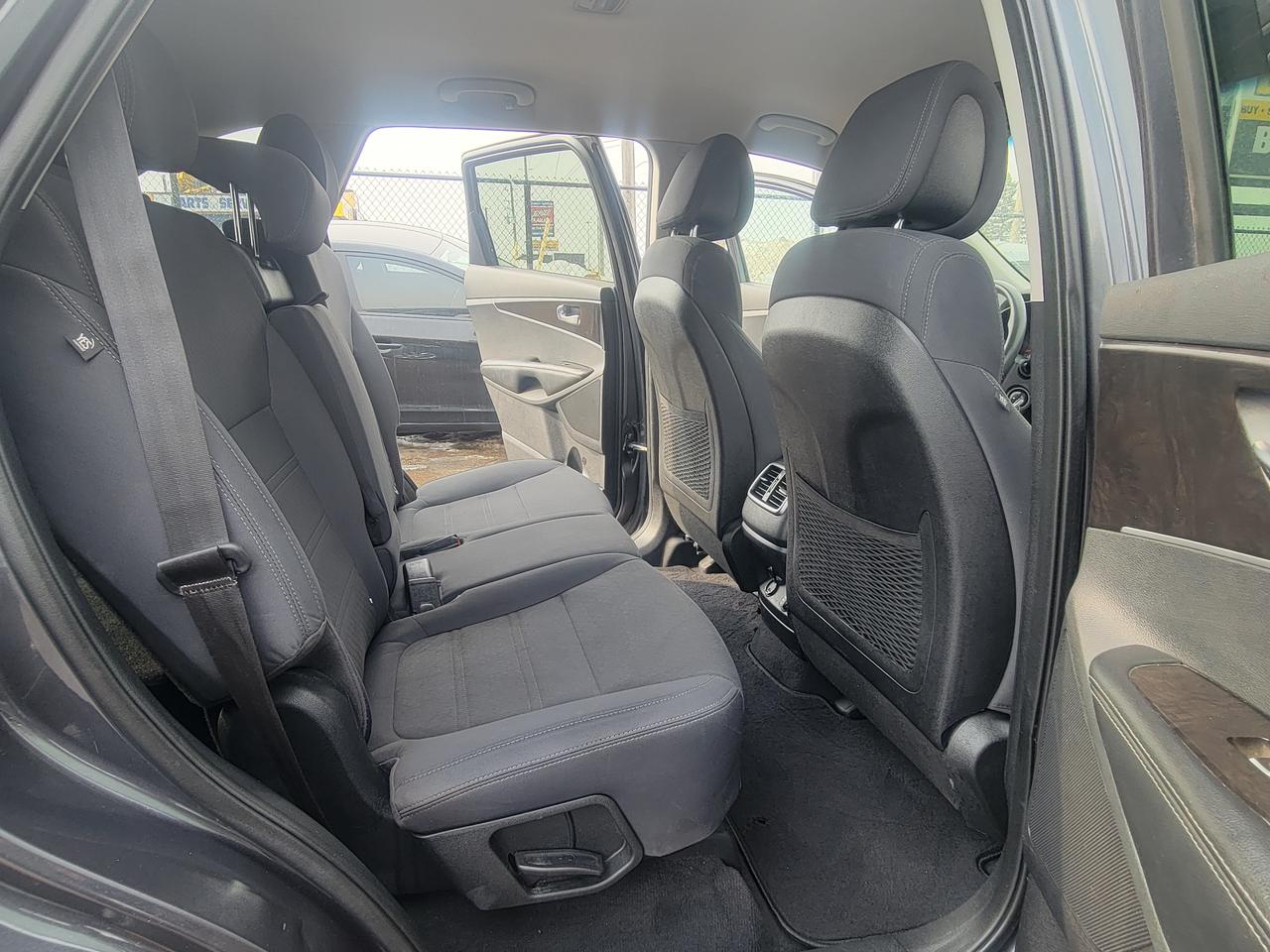 2016 Kia Sorento LX Photo