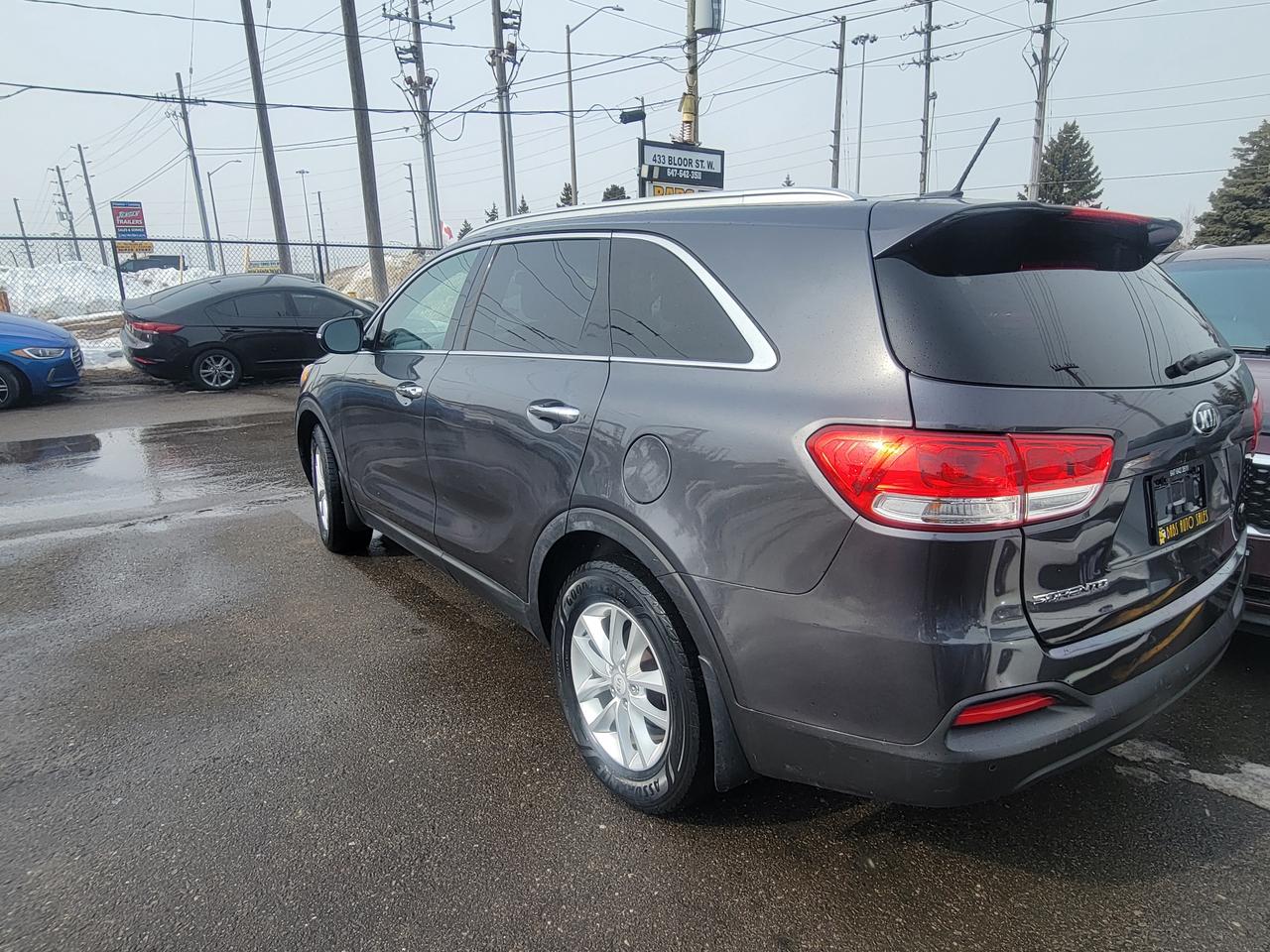 2016 Kia Sorento LX Photo