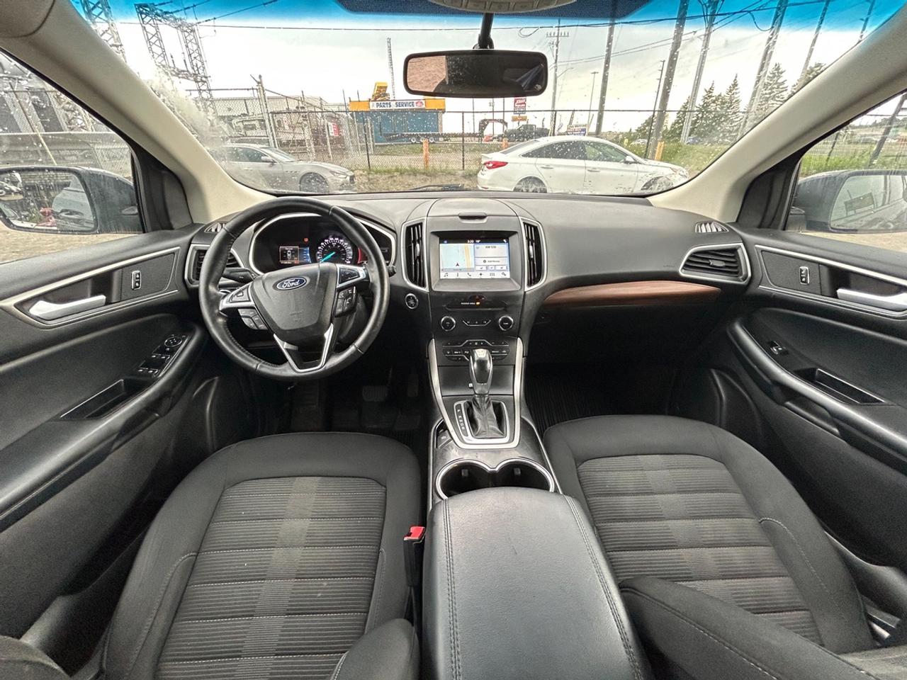 2018 Ford Edge SEL Photo