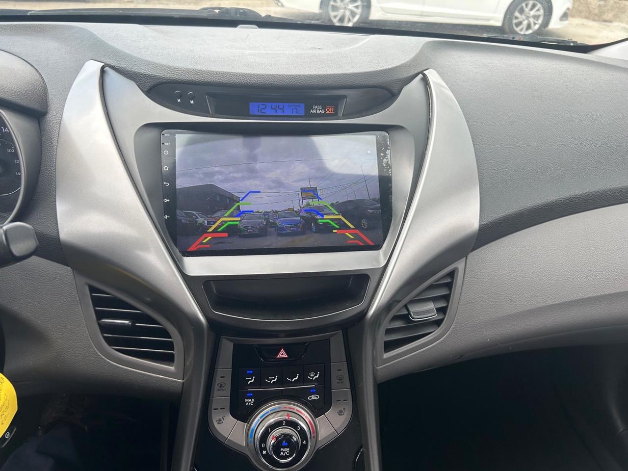 2013 Hyundai Elantra Limited Photo