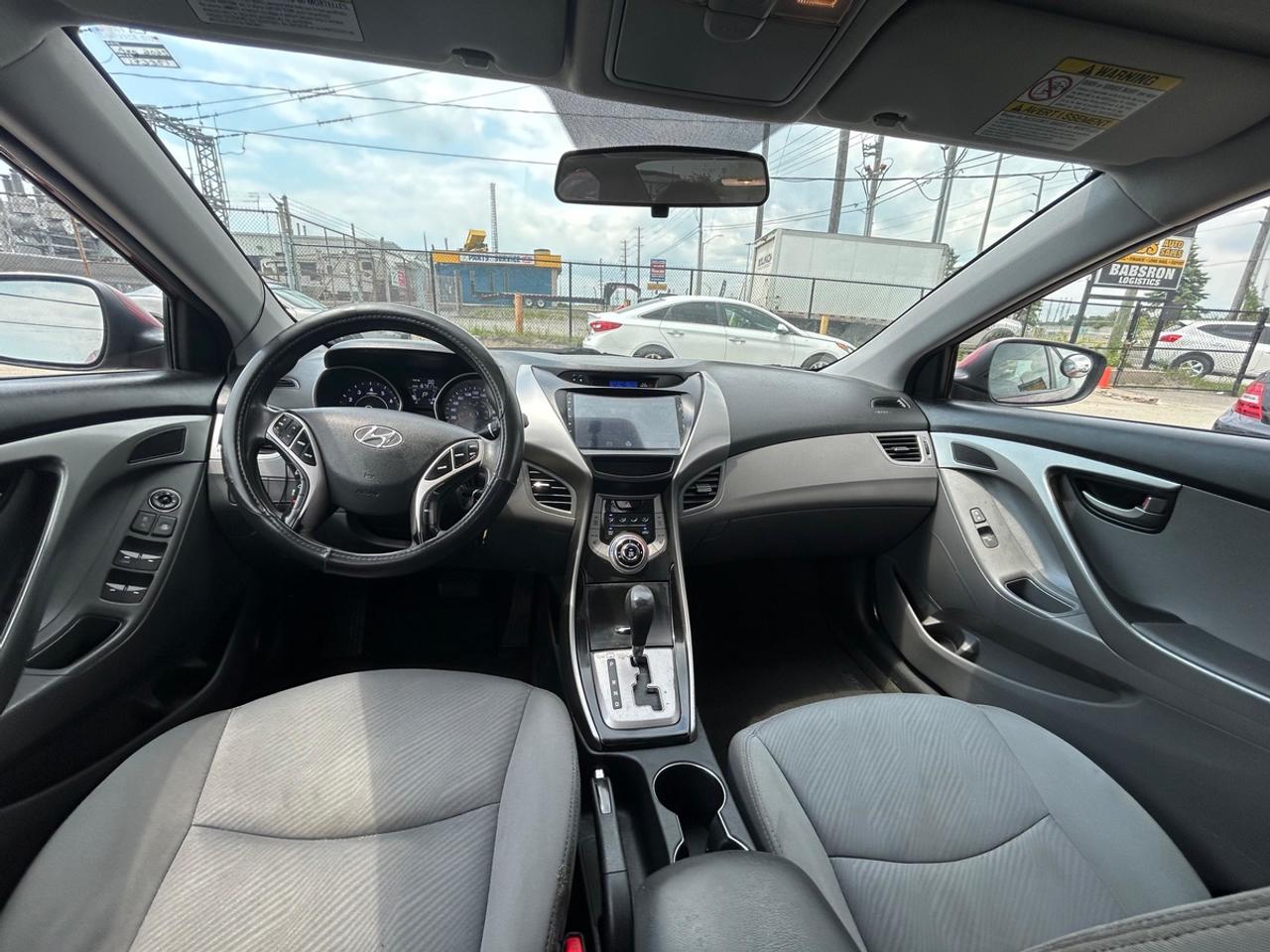 2013 Hyundai Elantra Limited Photo
