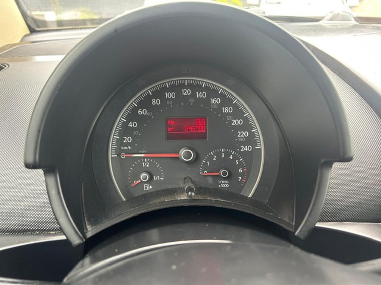 2010 Volkswagen New Beetle Comfortline Photo