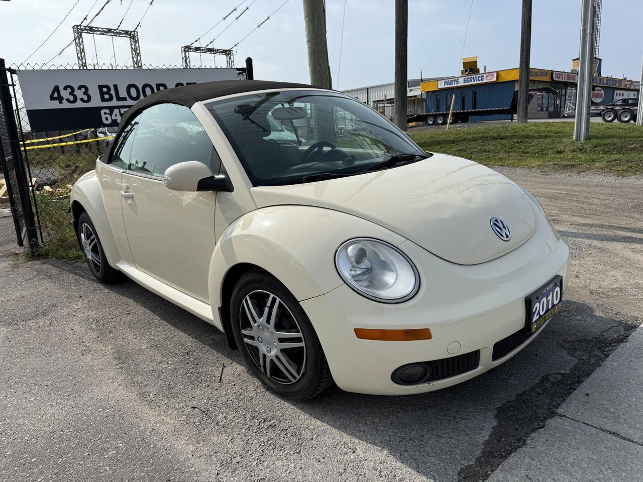2010 Volkswagen New Beetle Comfortline Photo