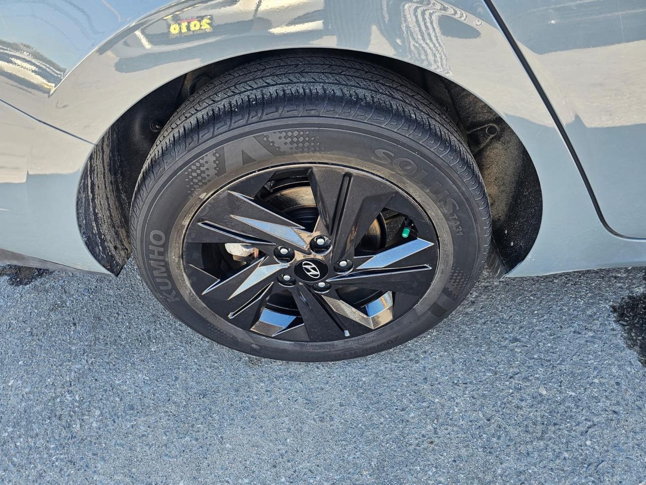 2021 Hyundai Elantra SEL Photo