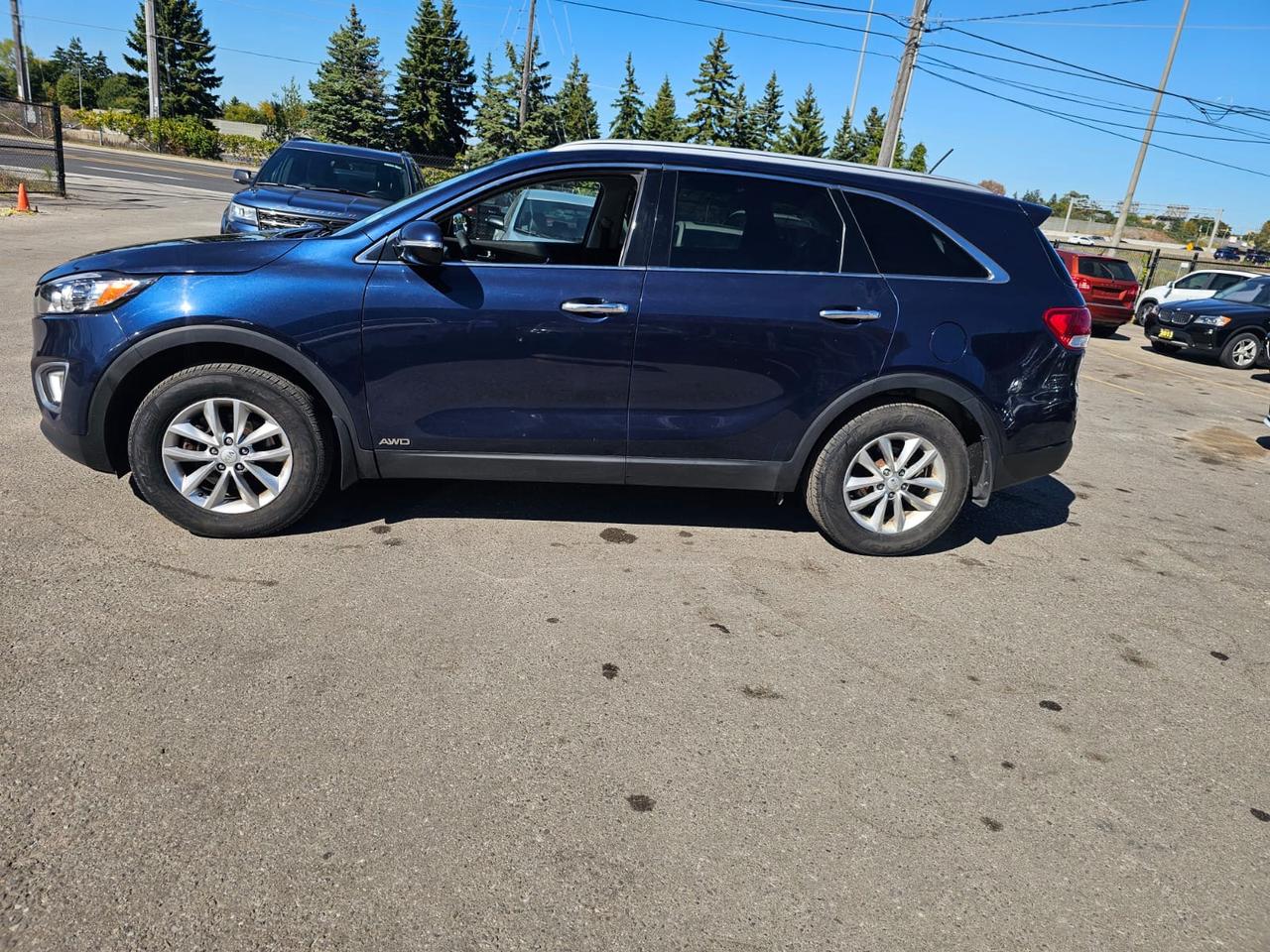 2017 Kia Sorento LX Photo4