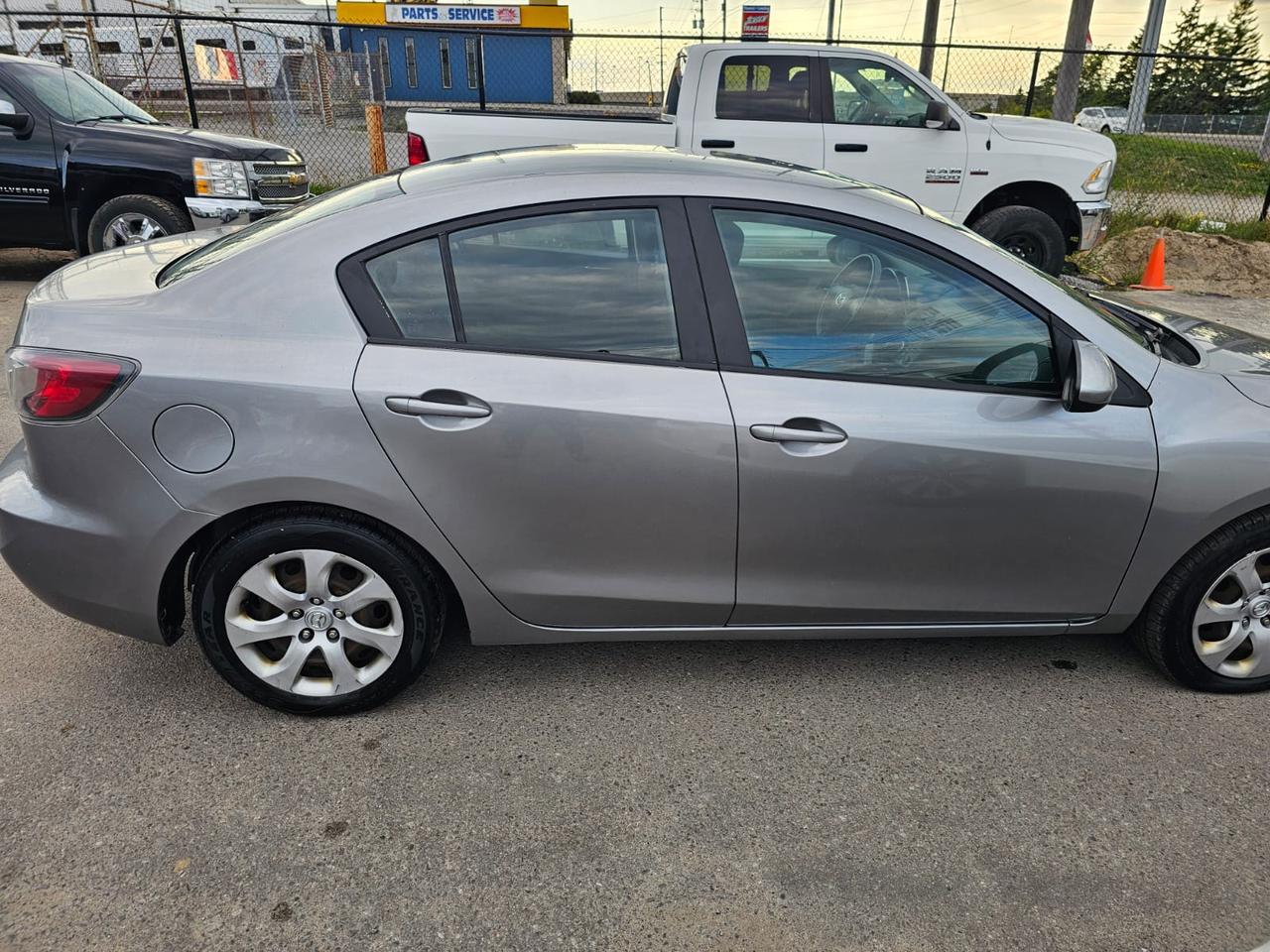 2012 Mazda MAZDA3 I Sport Photo
